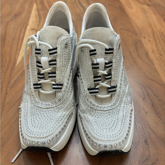 Wishbone Abby Crystal Platform Sneakers - Picture 2 of 14